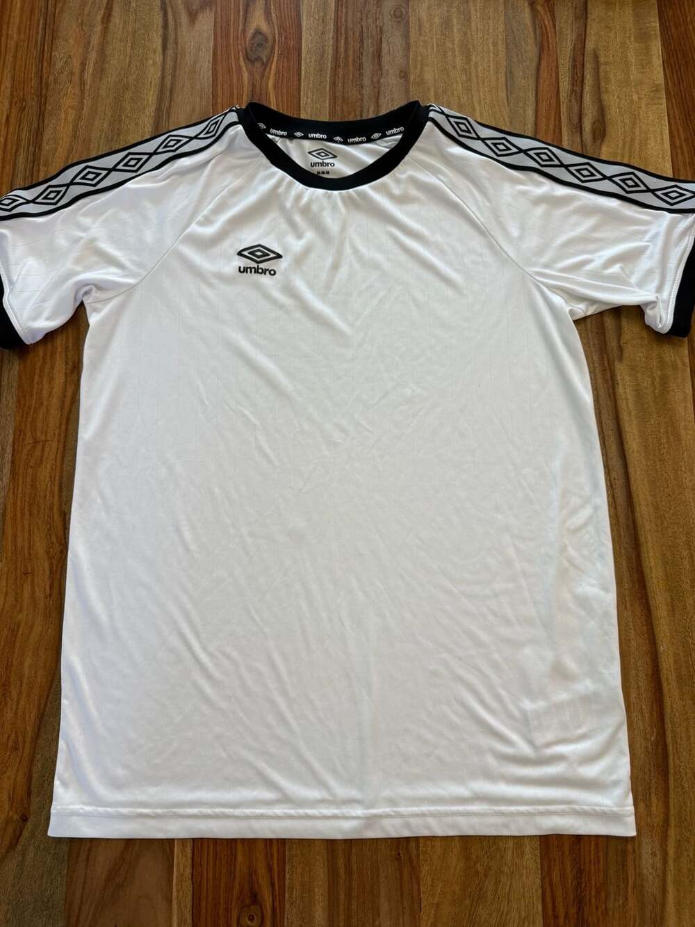 Umbro Taped Ringer T-Shirt Size M White Black Short Sleeve